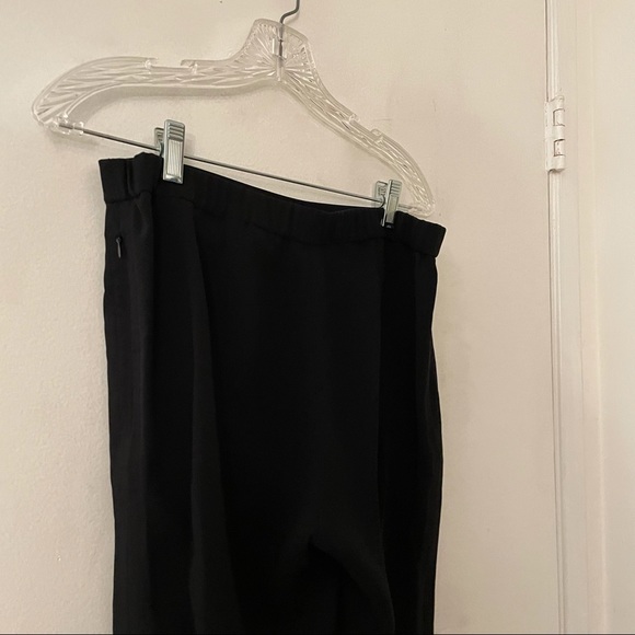 Theory pull on crop pant size 6 - Picture 6 of 10